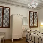 Oda ve Kahvaltı Residenza Corte Antica