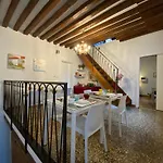 לינה וארוחת בוקר Residenza Corte Antica