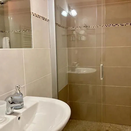 Residenza Corte Antica 4*