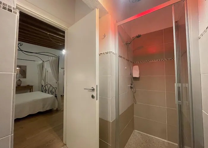 Residenza Corte Antica Couette-café Venise